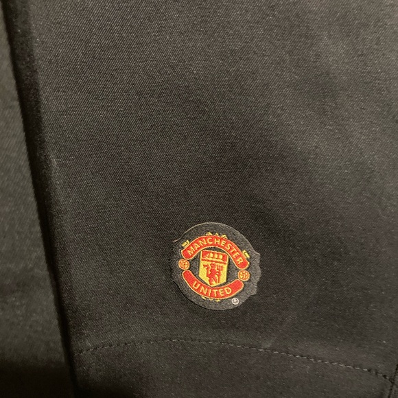 Nike Manchester United Golf Shorts 36 - Picture 3 of 4